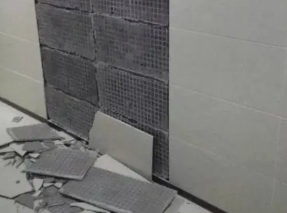 什邡瓷砖空鼓维修公司分享下什邡墙砖松动维修的知识